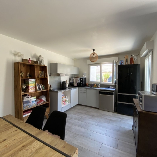  A MEZE IMMOBILIER : House | MEZE (34140) | 95 m2 | 1 120 € 