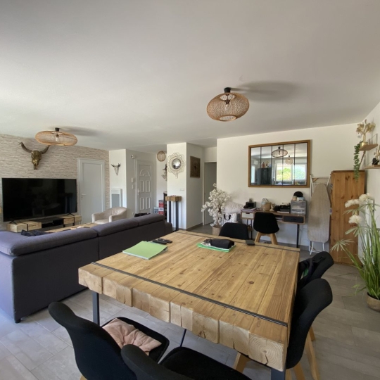  A MEZE IMMOBILIER : House | MEZE (34140) | 95 m2 | 1 120 € 