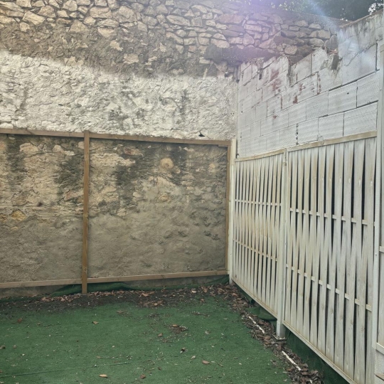  A MEZE IMMOBILIER : Office | MEZE (34140) | 60 m2 | 720 € 