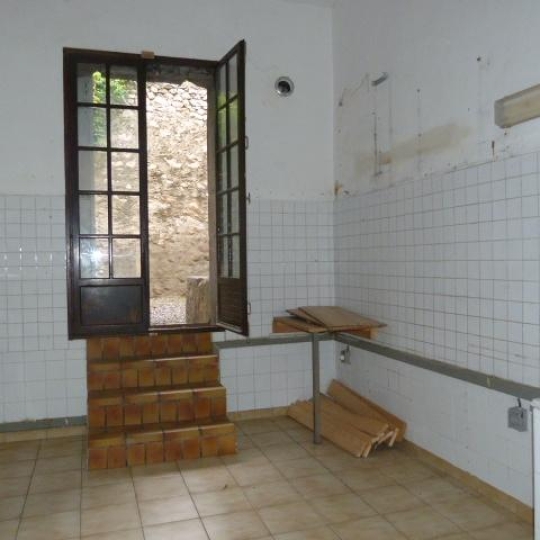  A MEZE IMMOBILIER : Local / Bureau | MEZE (34140) | 70 m2 | 610 € 