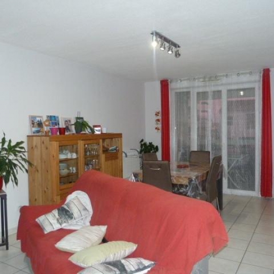  A MEZE IMMOBILIER : Appartement | MEZE (34140) | 50 m2 | 595 € 