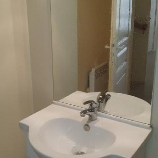  A MEZE IMMOBILIER : Appartement | MEZE (34140) | 26 m2 | 370 € 