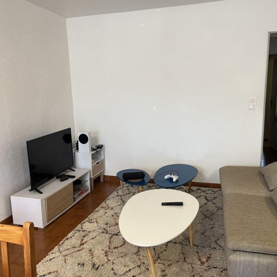  A MEZE IMMOBILIER : Appartement | MEZE (34140) | 59 m2 | 660 € 