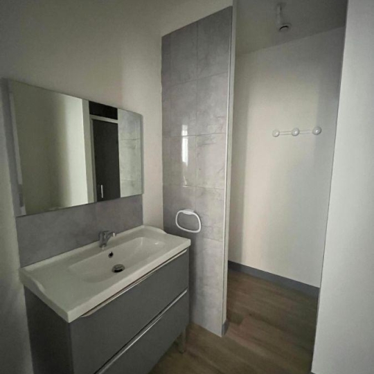  A MEZE IMMOBILIER : Apartment | MEZE (34140) | 30 m2 | 580 € 