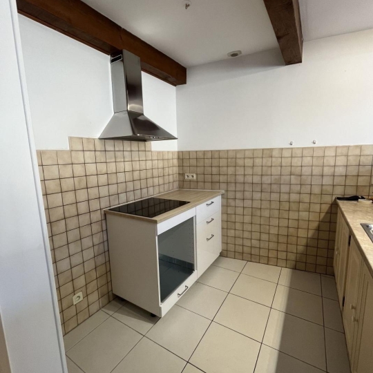  A MEZE IMMOBILIER : Appartement | LOUPIAN (34140) | 76 m2 | 690 € 