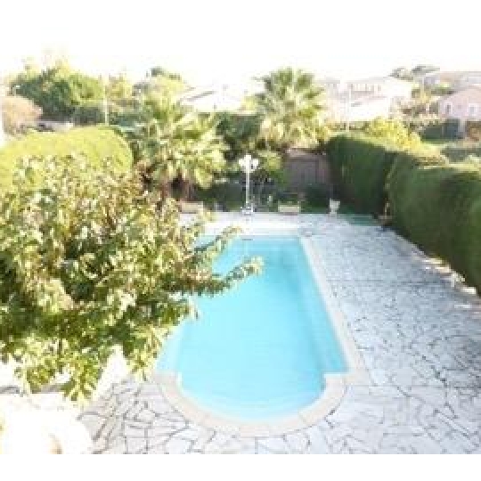  A MEZE IMMOBILIER : House | MEZE (34140) | 71 m2 | 295 000 € 