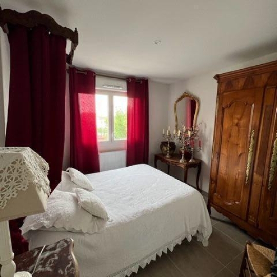  A MEZE IMMOBILIER : Maison / Villa | MEZE (34140) | 77 m2 | 300 000 € 