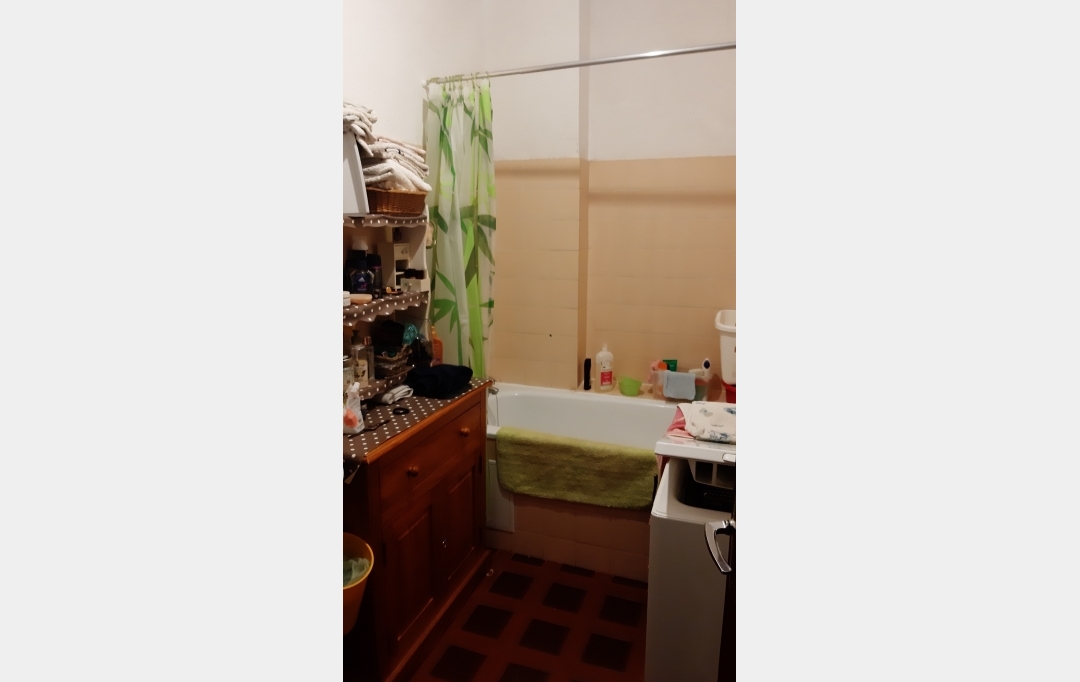 A MEZE IMMOBILIER : Appartement | MEZE (34140) | 60 m2 | 610 € 