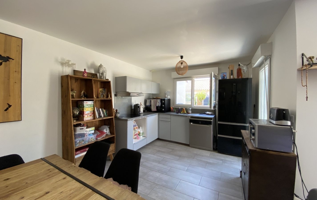 A MEZE IMMOBILIER : House | MEZE (34140) | 95 m2 | 1 120 € 