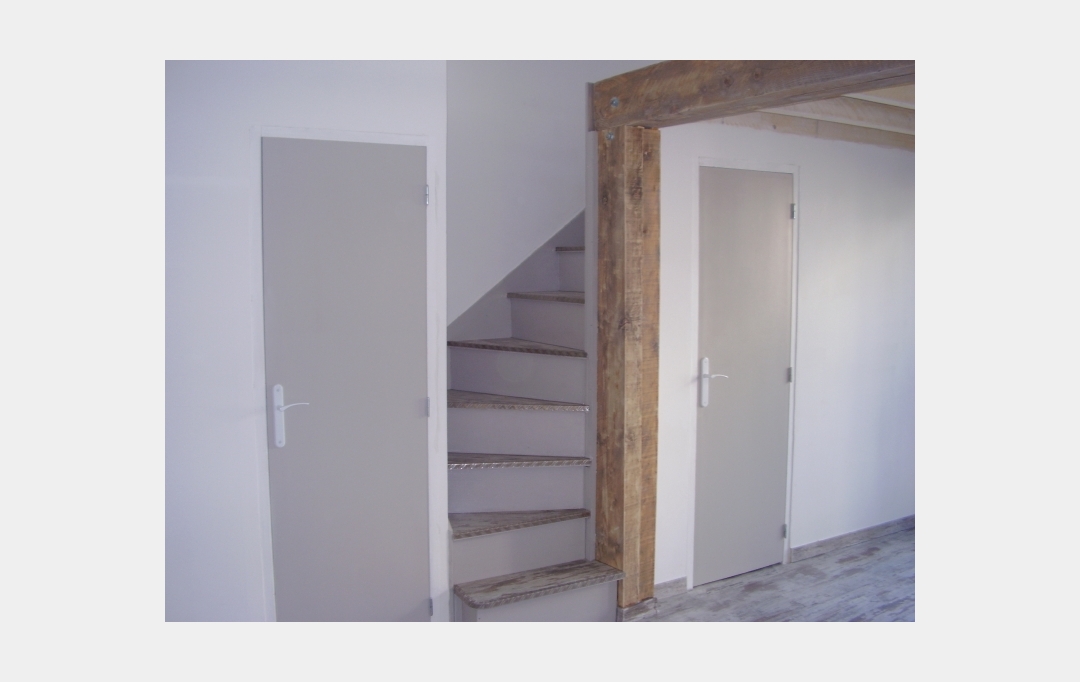 A MEZE IMMOBILIER : Appartement | MEZE (34140) | 40 m2 | 580 € 