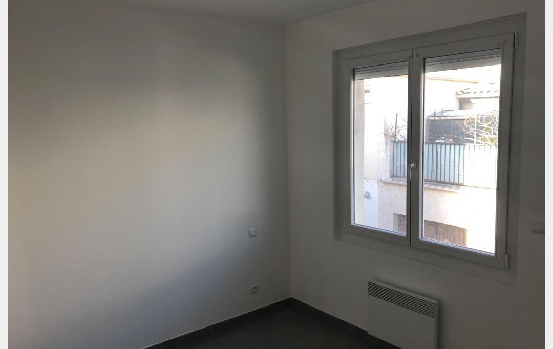 A MEZE IMMOBILIER : Appartement | MEZE (34140) | 55 m2 | 755 € 