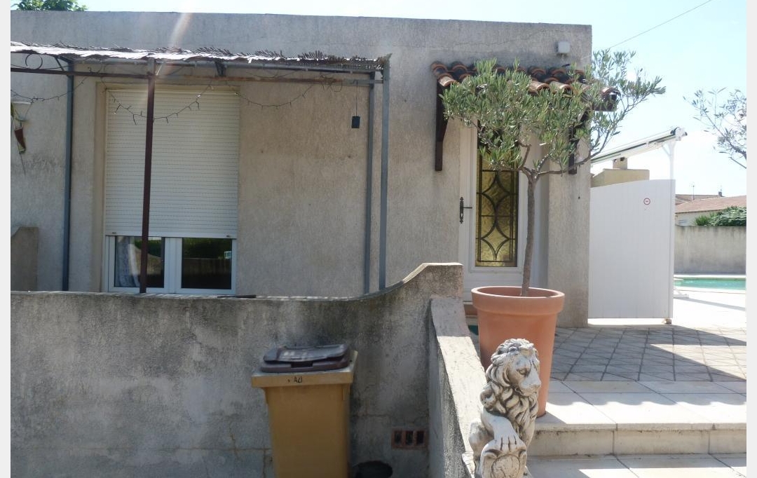 A MEZE IMMOBILIER : House | MEZE (34140) | 52 m2 | 660 € 