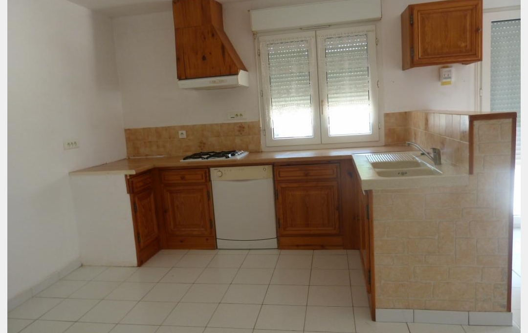 A MEZE IMMOBILIER : Maison / Villa | MEZE (34140) | 52 m2 | 660 € 