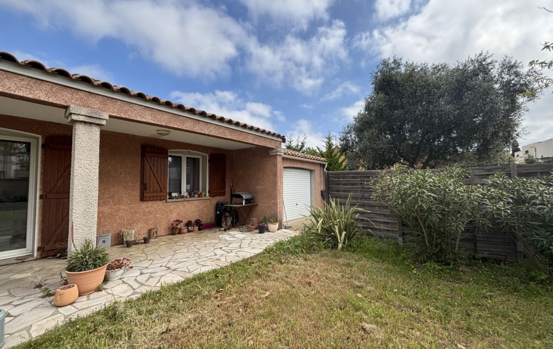 A MEZE IMMOBILIER : Maison / Villa | MEZE (34140) | 91 m2 | 1 350 € 