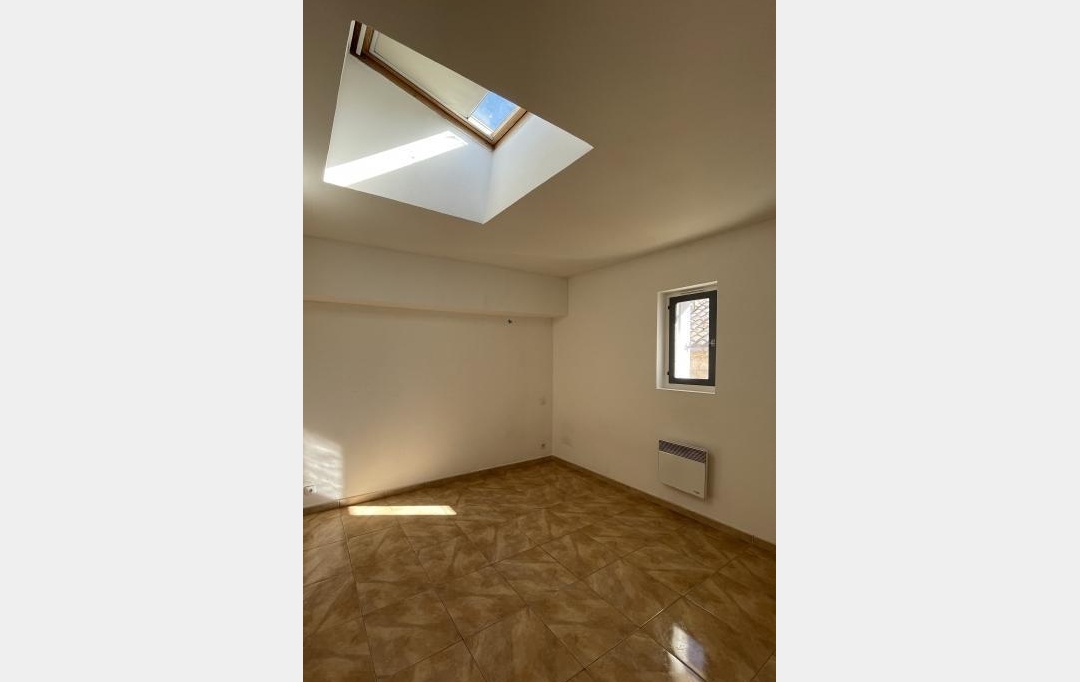 A MEZE IMMOBILIER : Appartement | LOUPIAN (34140) | 87 m2 | 750 € 