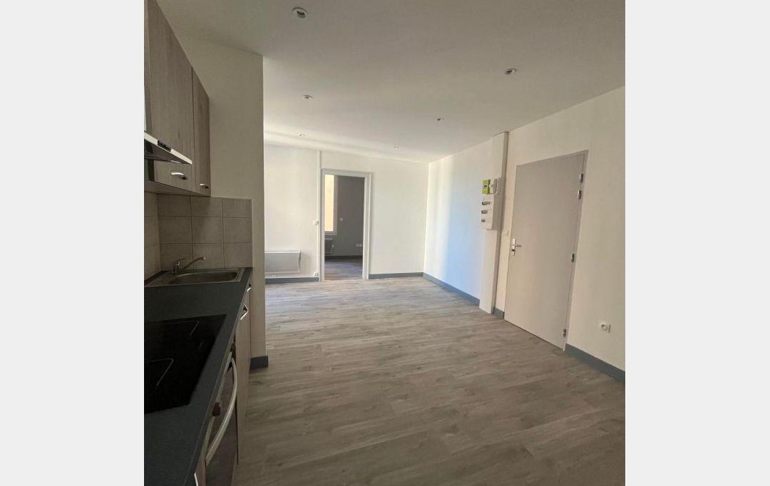 A MEZE IMMOBILIER : Apartment | MEZE (34140) | 30 m2 | 580 € 
