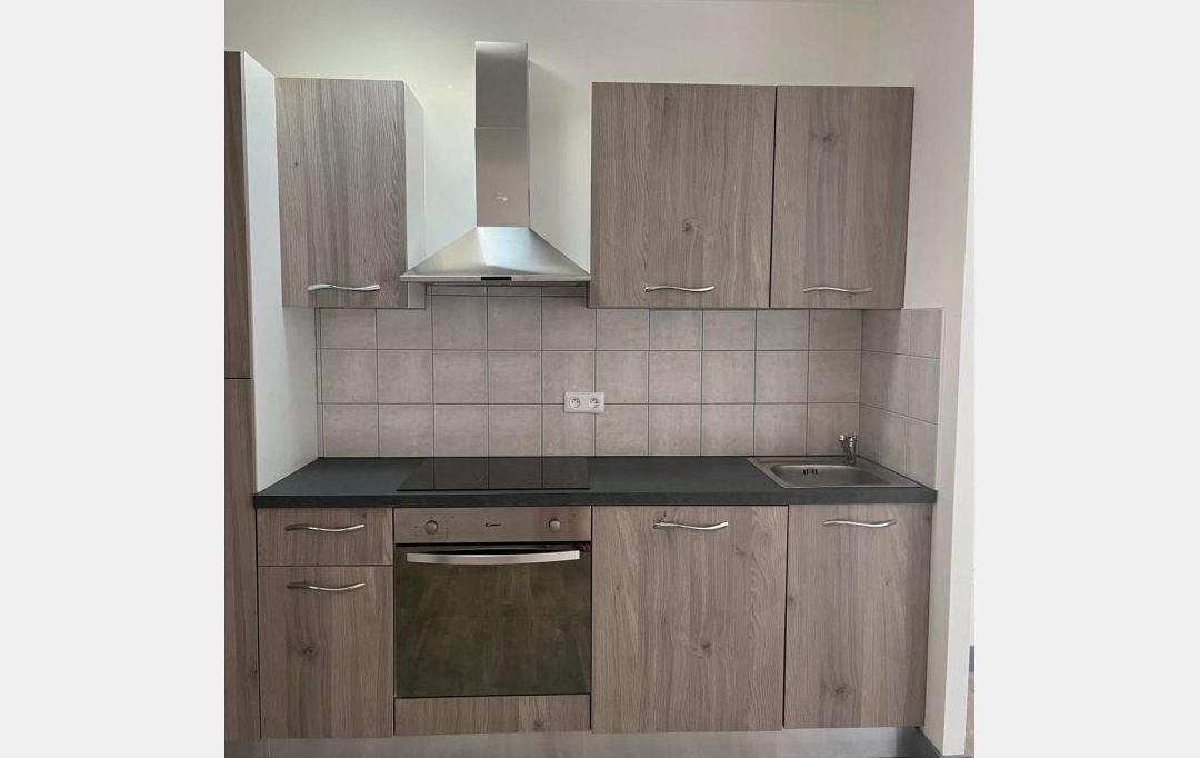 A MEZE IMMOBILIER : Apartment | MEZE (34140) | 30 m2 | 580 € 