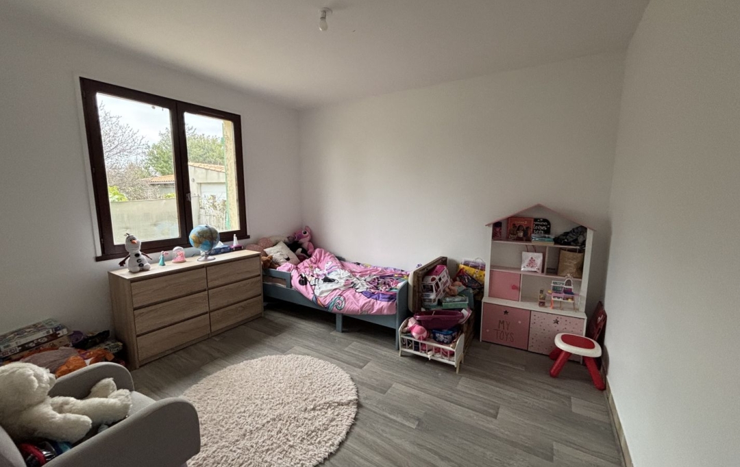 A MEZE IMMOBILIER : Maison / Villa | MEZE (34140) | 95 m2 | 1 350 € 
