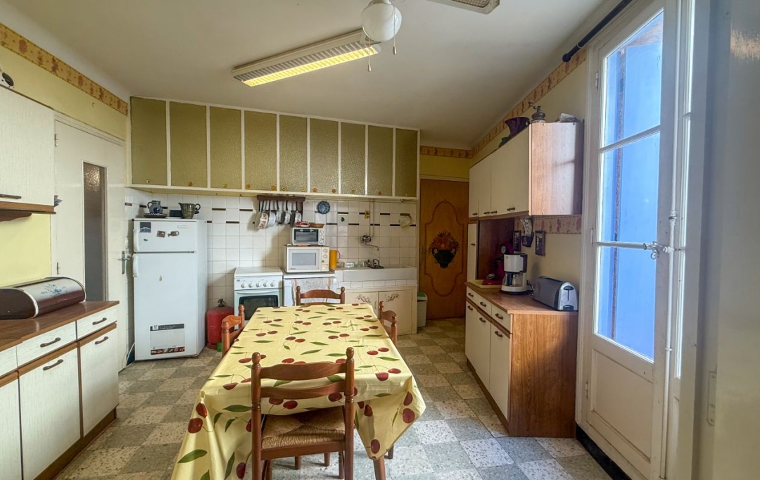 A MEZE IMMOBILIER : Maison / Villa | MEZE (34140) | 135 m2 | 330 000 € 