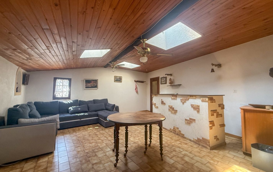 A MEZE IMMOBILIER : Maison / Villa | MEZE (34140) | 135 m2 | 330 000 € 