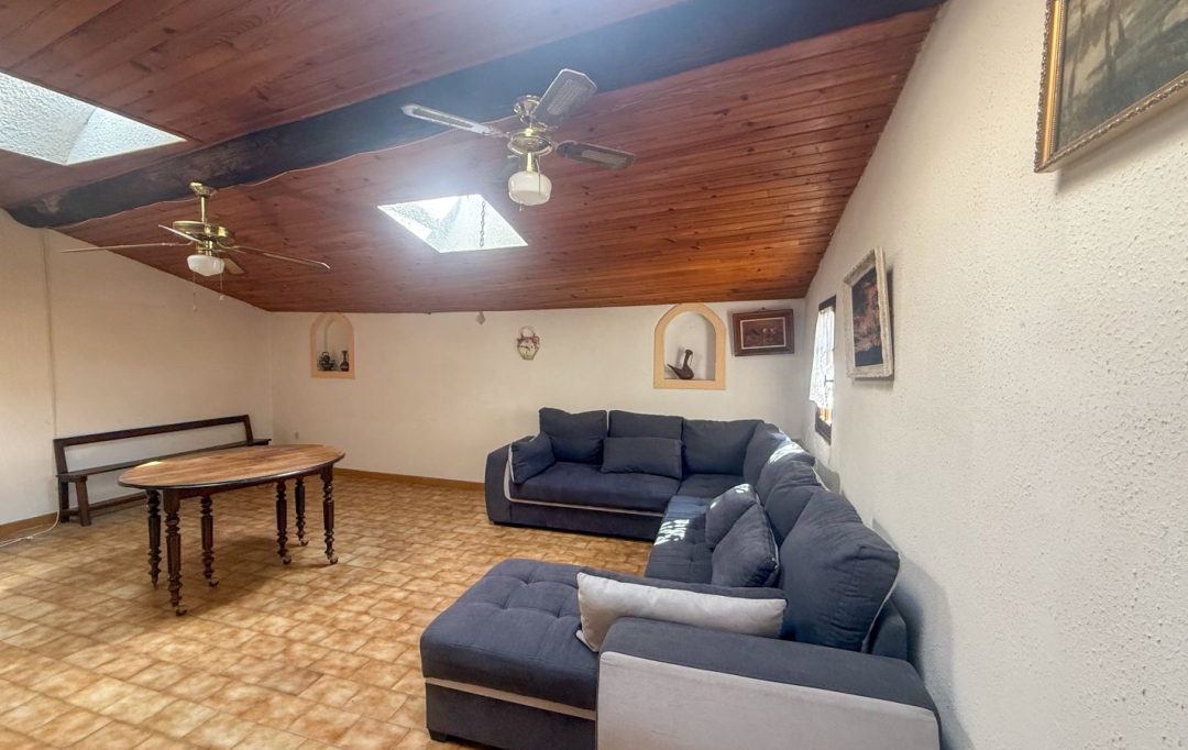 A MEZE IMMOBILIER : Maison / Villa | MEZE (34140) | 135 m2 | 330 000 € 