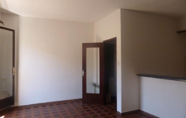 A MEZE IMMOBILIER : Apartment | MEZE (34140) | 60 m2 | 590 € 