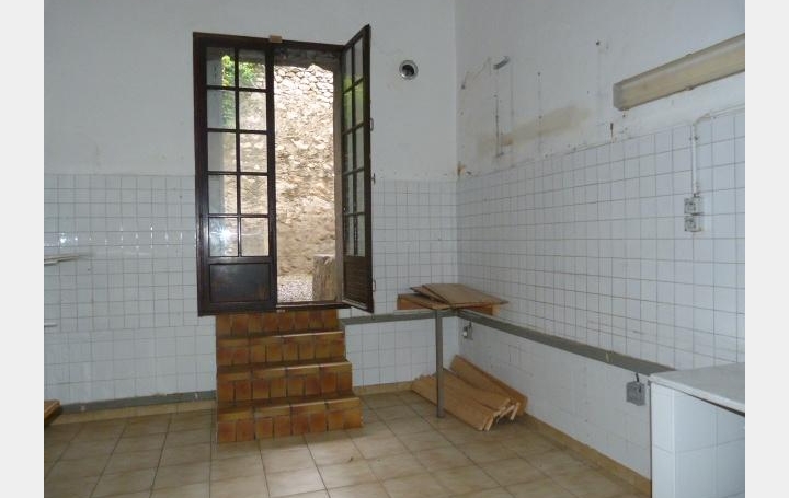 A MEZE IMMOBILIER : Local / Bureau | MEZE (34140) | 70 m2 | 610 € 