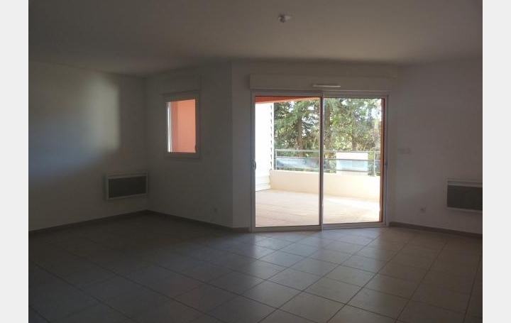 A MEZE IMMOBILIER : Appartement | MEZE (34140) | 66 m2 | 708 € 