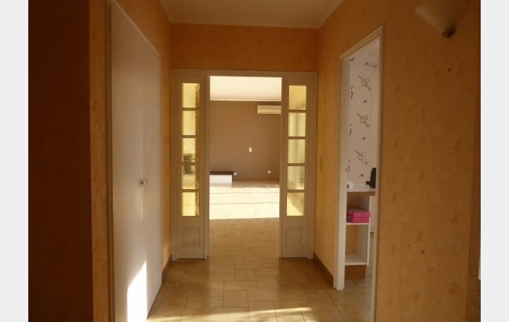 A MEZE IMMOBILIER : House | MEZE (34140) | 113 m2 | 1 200 € 