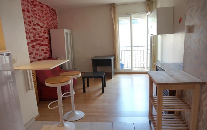 A MEZE IMMOBILIER : Appartement | SAINT-JEAN-DE-VEDAS (34430) | 26 m2 | 520 € 