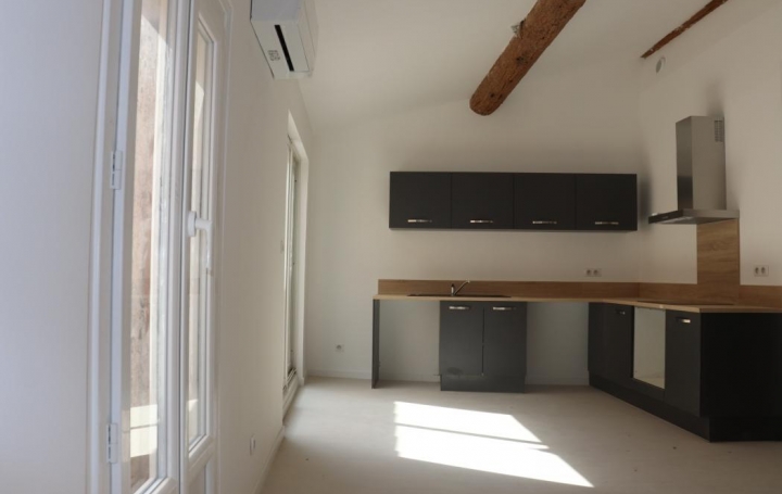 A MEZE IMMOBILIER : Apartment | MEZE (34140) | 58 m2 | 680 € 