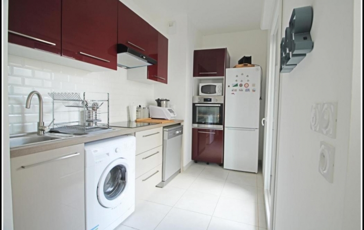 A MEZE IMMOBILIER : Appartement | SAINT-JEAN-DE-VEDAS (34430) | 50 m2 | 800 € 