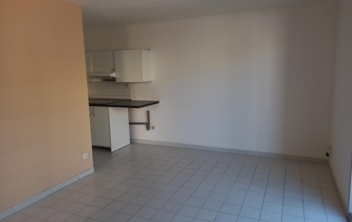 A MEZE IMMOBILIER : Appartement | MEZE (34140) | 33 m2 | 533 € 