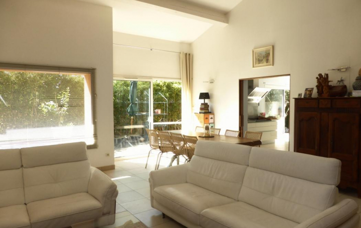 A MEZE IMMOBILIER : House | MEZE (34140) | 183 m2 | 590 000 € 