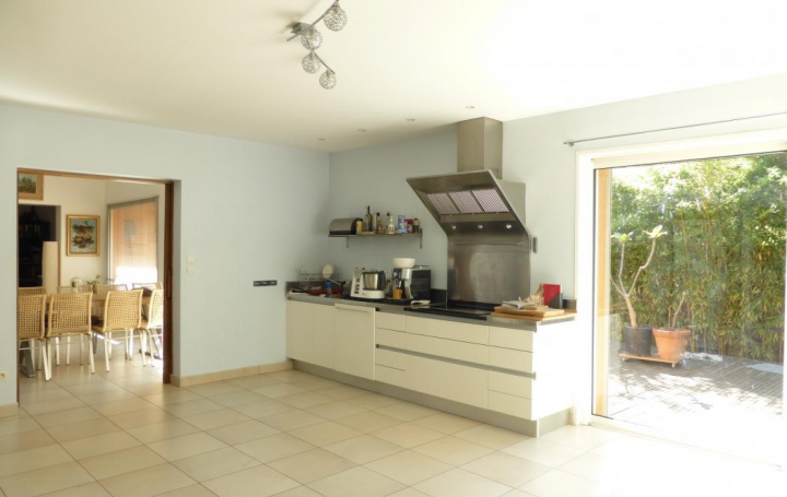 A MEZE IMMOBILIER : House | MEZE (34140) | 183 m2 | 590 000 € 