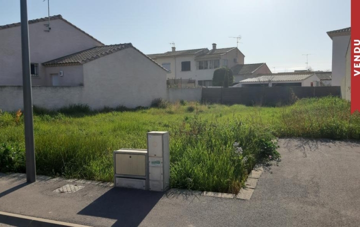 A MEZE IMMOBILIER : Ground | MEZE (34140) | 300 m2 | 153 000 € 