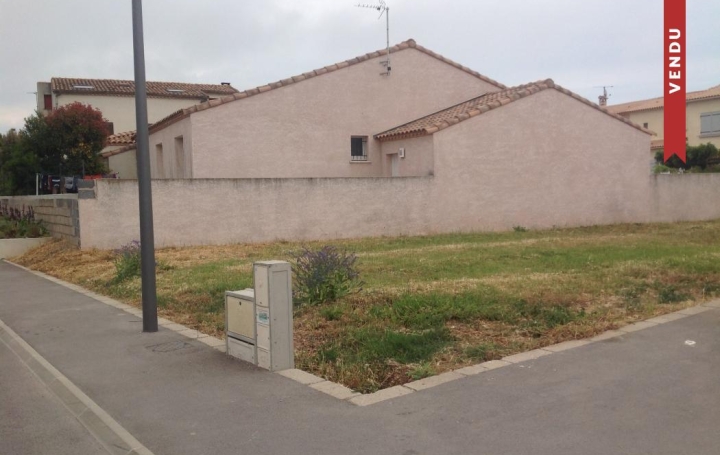 A MEZE IMMOBILIER : Ground | MEZE (34140) | 300 m2 | 153 000 € 