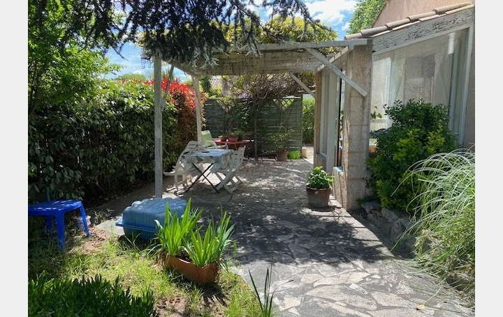  A MEZE IMMOBILIER Maison / Villa | MEZE (34140) | 70 m2 | 340 000 € 